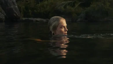 Charlize Theron em cena dentro da água no trailer de O Jogo do Predador (2026)