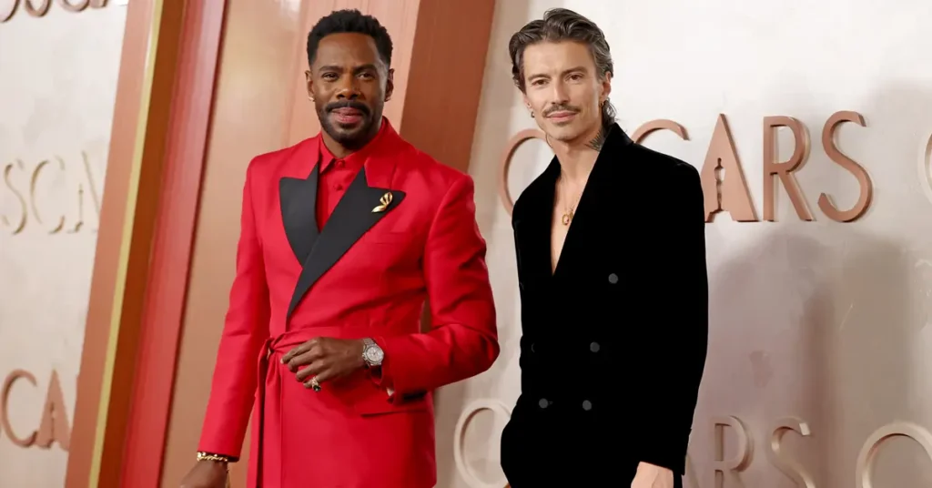Colman Domingo e Raúl Domingo juntos no tapete vermelho do Oscar em cerimônia da Academia