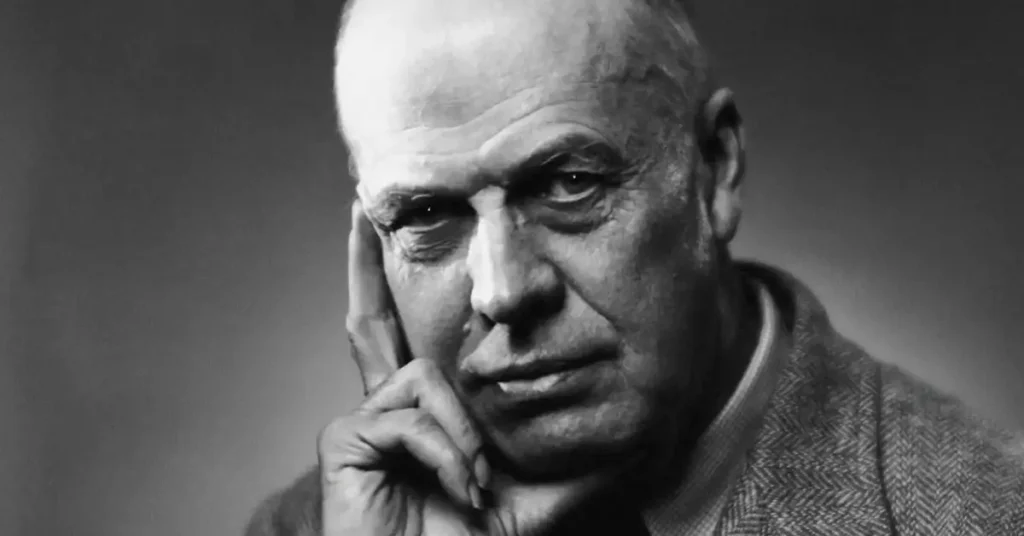 Edward Hopper, pintor americano do realismo, em retrato em preto e branco com expressão introspectiva