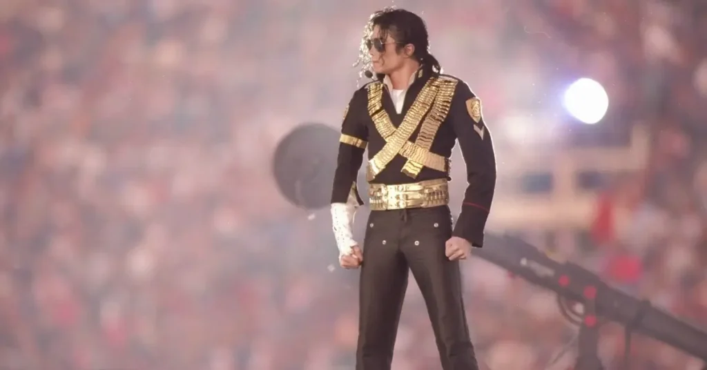 michael super bowl Michael Jackson durante o show do Super Bowl XXVII em 1993 no Rose Bowl na Califórnia