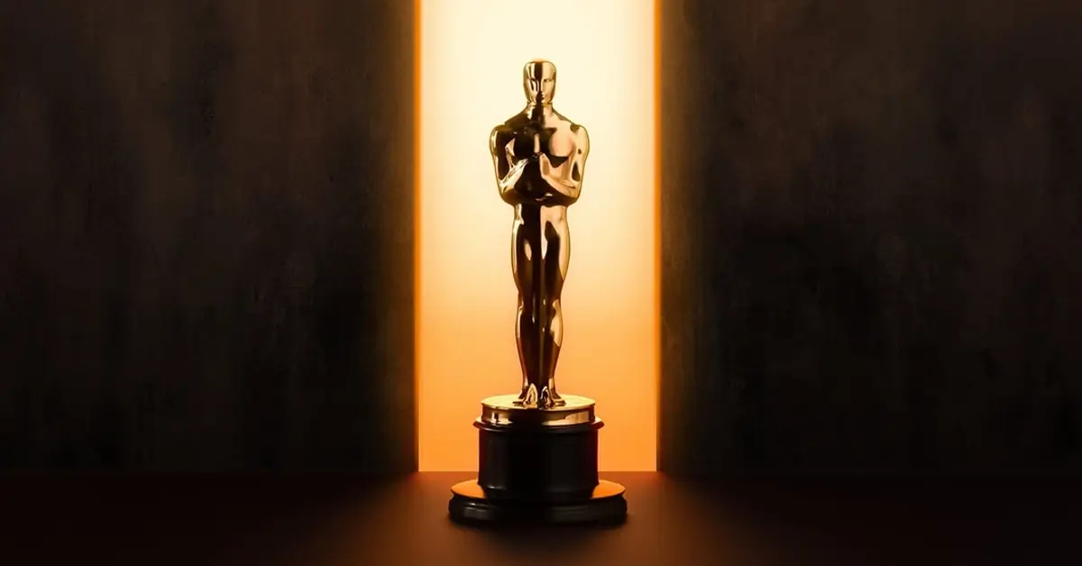 Estatueta do Oscar iluminada em destaque representando a premiação; imagem sobre quando será o Oscar 2027