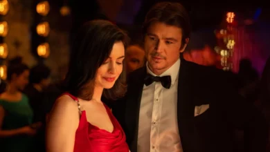 verity anne hathaway josh hartnett Anne Hathaway e Josh Hartnett em cena de Verity (2026), suspense dirigido por Michael Showalter, em ambiente elegante com iluminação quente.