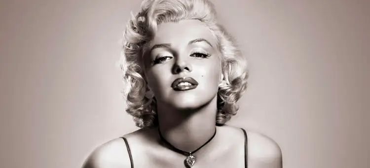 marilyn monroe Marilyn Monroe em retrato clássico em preto e branco, símbolo sexual de Hollywood nos anos 1950 e vencedora do Globo de Ouro por Quanto Mais Quente Melhor