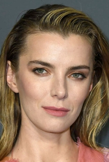 Betty Gilpin