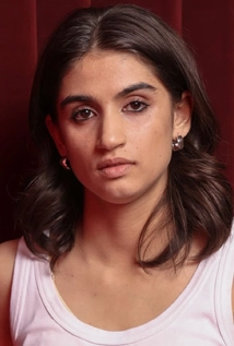 Mia Tharia