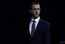 Trailer de O Outro Lado das Redes mostra Jeremy Strong como Mark Zuckerberg em cena do aguardado filme de Aaron Sorkin.