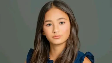 Kaylee Hottle, atriz de Godzilla vs. Kong e Godzilla x Kong: O Novo Império, em retrato oficial. A atriz morreu aos 18 anos em um acidente de carro em julho de 2026.