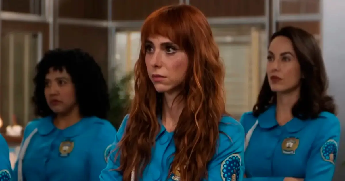 Cena do trailer da 2.ª temporada de Mulheres de Azul (Las Azules) mostra María e outras policiais durante uma investigação na série do Apple TV+
