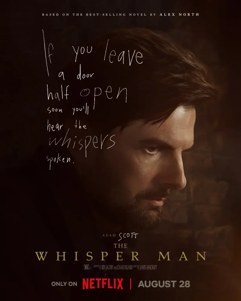 Adam Scott em cartaz de O Homem que Sussurra com expressão tensa e preocupada
