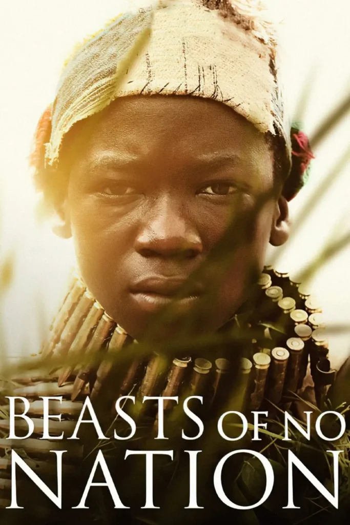 Beasts of No Nation (2015) mostra o jovem Agu, interpretado por Abraham Attah, em meio à guerra civil e à realidade dos soldados-mirins