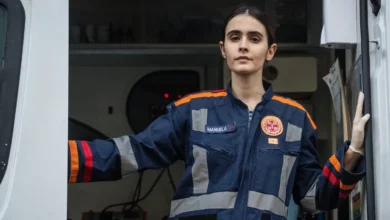 Valentina Herszage como Manuela em Emergência 53, nova série original do Globoplay