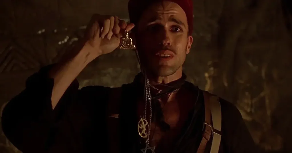 kevin j oconnor beni gabor a mumia 4 Kevin J. O'Connor como Beni Gabor em cena de A Múmia (1999), personagem que retornará em A Múmia 4.