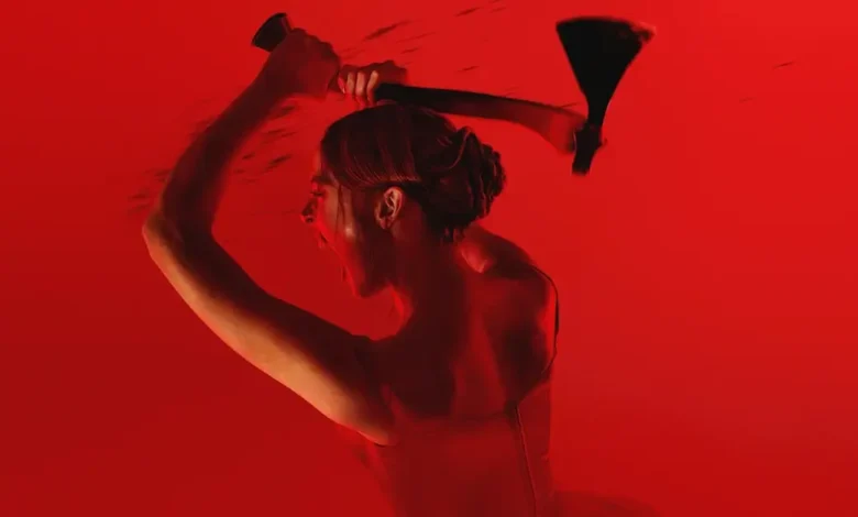 Primeiras imagens de Monstro: A História de Lizzie Borden revelam o pôster oficial da 4ª temporada da série da Netflix criada por Ryan Murphy.