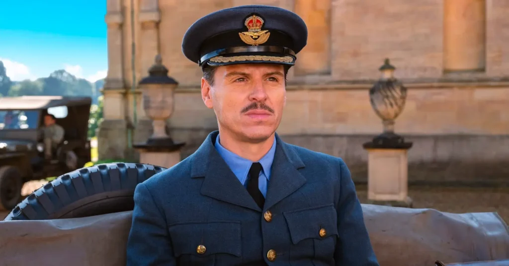 Andrew Scott como James Stagg em Pressão (2026), filme sobre a previsão do tempo antes do Dia D