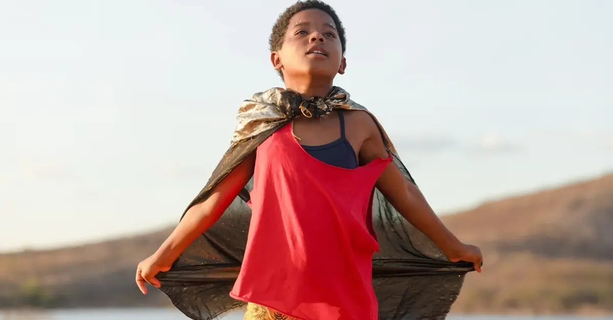 Yuri Gomes em cena do filme Feito Pipa, escolhido pelo Brasil para representar o país no Oscar 2027
