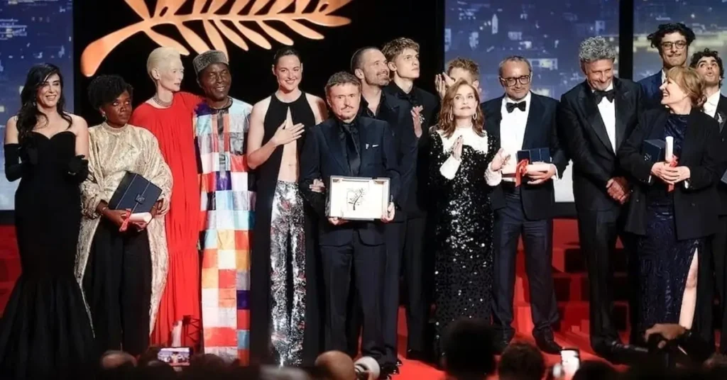 Cristian Mungiu, Sebastian Stan e Renate Reinsve no Festival de Cannes 2026 por Fjord