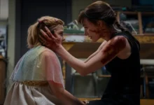 Arabella Olivia Clark e Jessica Chastain em cena de Outra Mamãe (2026), filme de terror e suspense