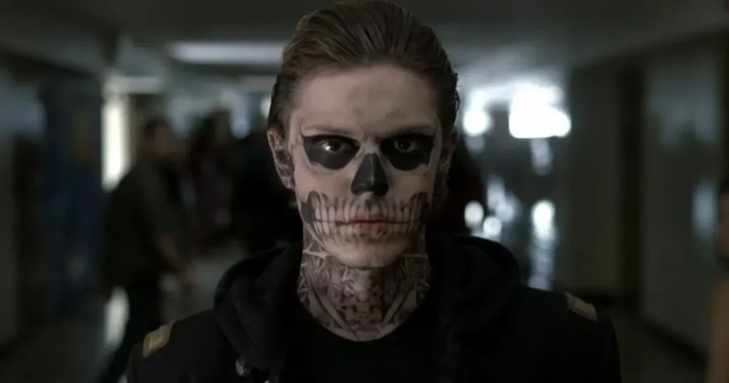 : Tate Langdon interpretado por Evan Peters em American Horror Story Murder House