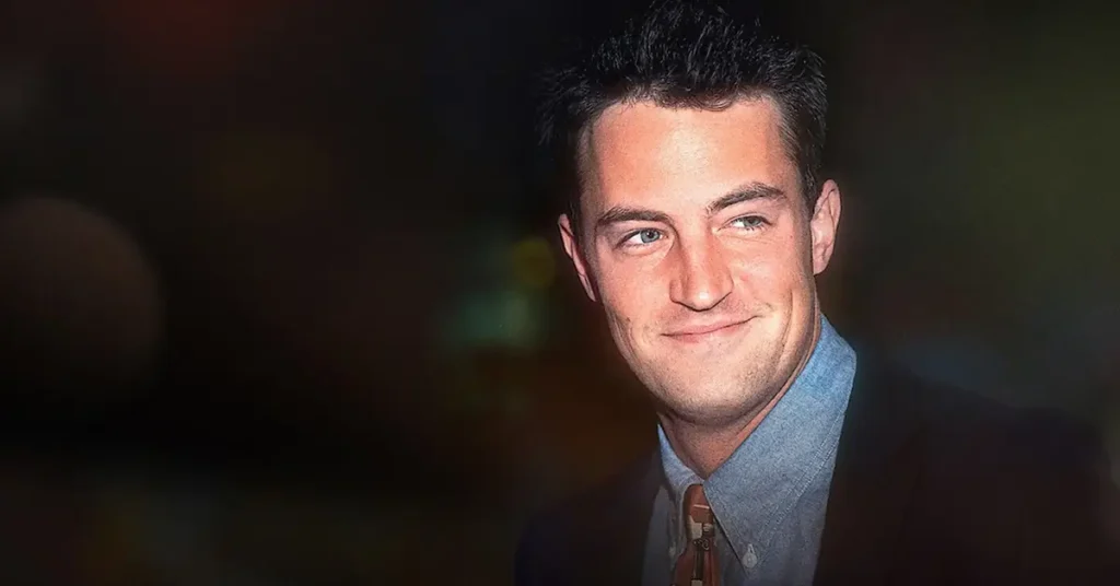 Matthew Perry em retrato usado em Aquele Sobre Matthew Perry, documentário da Netflix