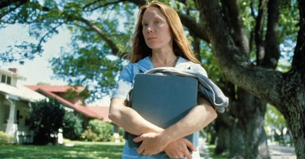 Sissy Spacek como Carrie White em cena de Carrie, a Estranha (1976)